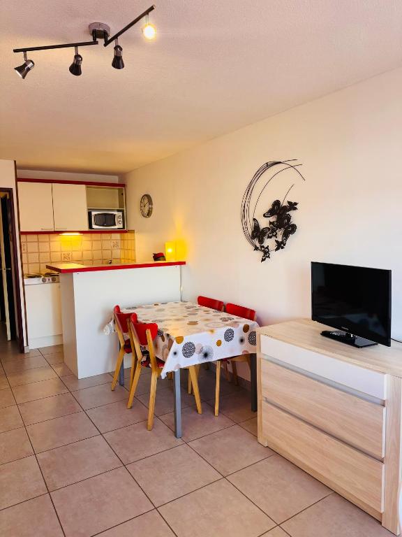 Les Soleillades-T2 pour 5 pers-piscine, parking privé- LaConciergerieByNina - 5
