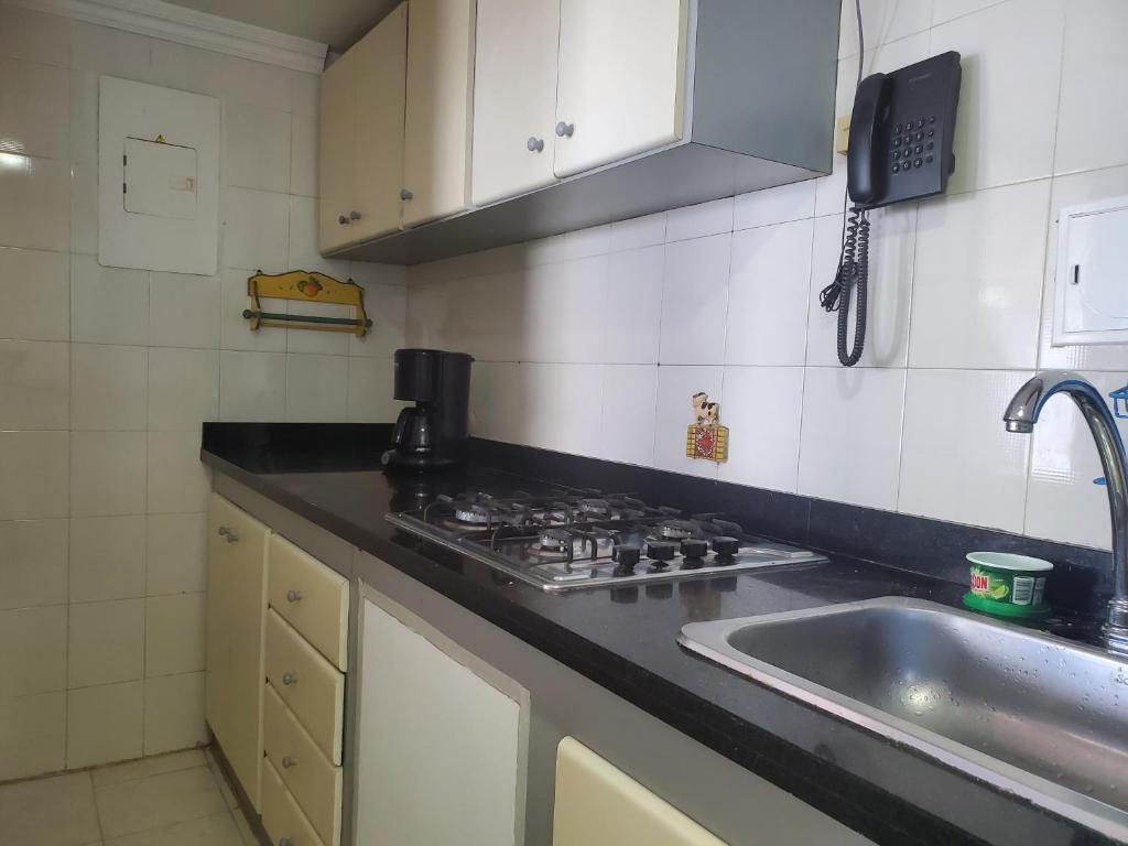 Apartamento con VISTA AL MAR, A una cuadra de la PLAYA. Piso 16 - 5