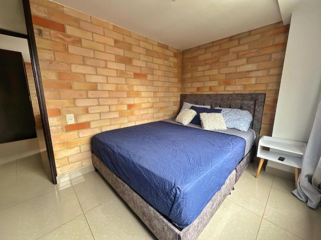 2BR Apartment with Skyline View - El Tesoro, El Poblado - 4