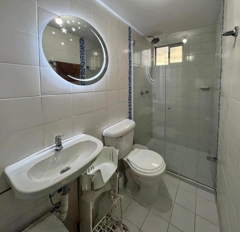 2BR Apartment with Skyline View - El Tesoro, El Poblado - 5
