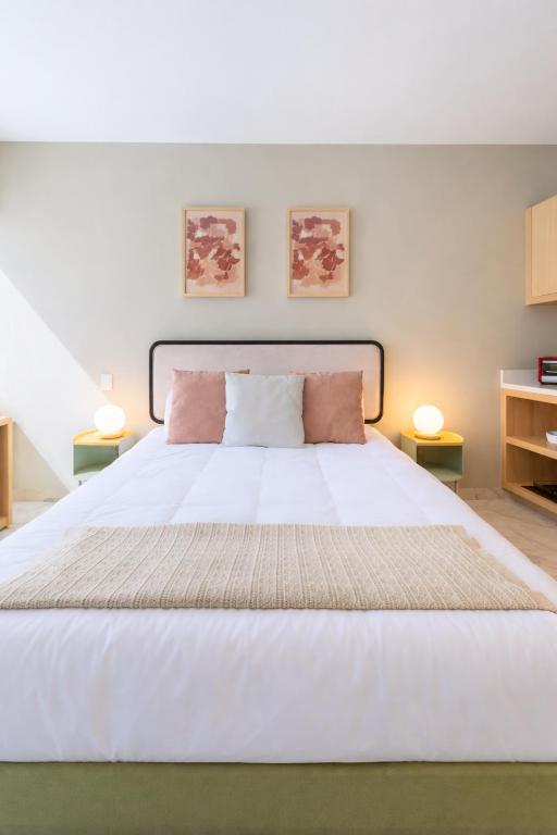 Premier Twin Suite with Exclusive Rooftop - 5