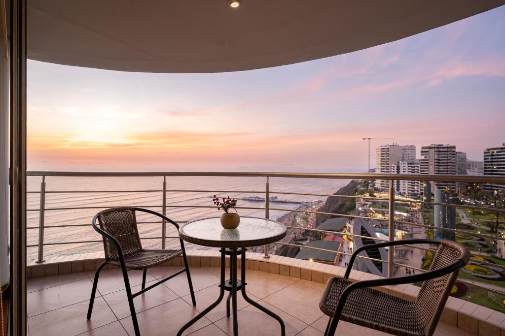 ALU Luxe - Premium Oceanfront Apartments Larcomar - 5