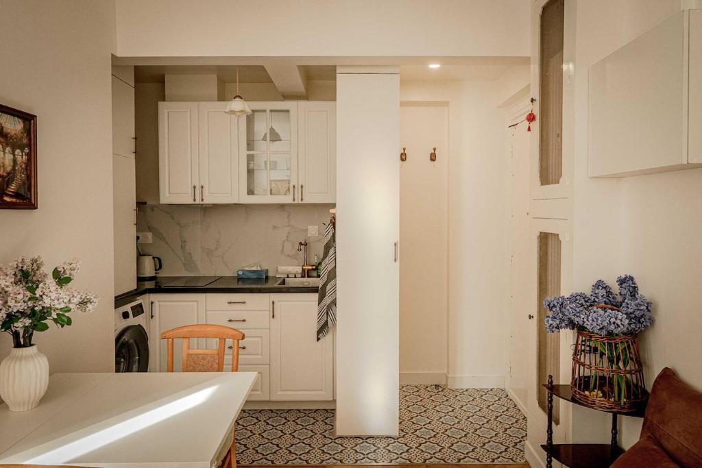 Sèvres-Lecourbe Charming Studio Paris15 - 2