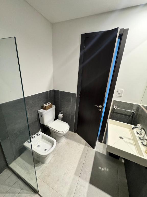 Espacioso apartamento con excelente ubicación - 5