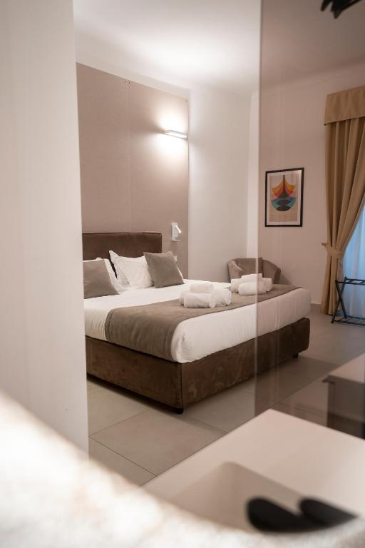 Cicerone's Luxury Suites - 2