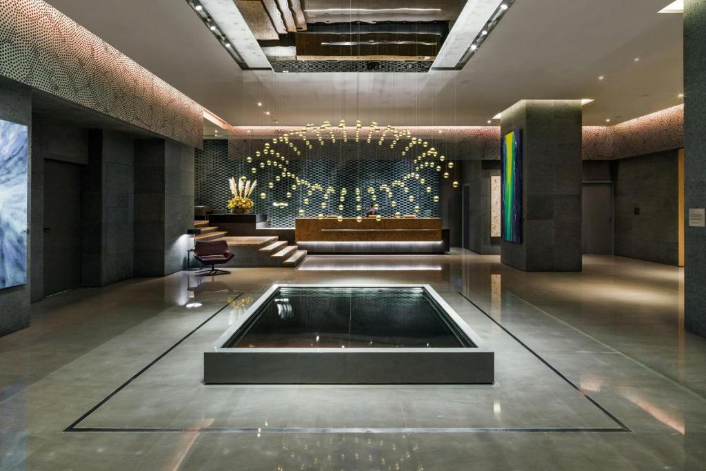 Lobby, THE AMNIS, a Luxury Collection Hotel, Kaohsiung in Kaohsiung