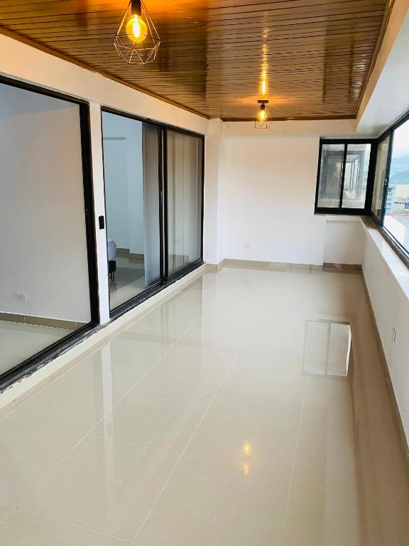 Stunning Luxury Penthouse Long term rental only - 4