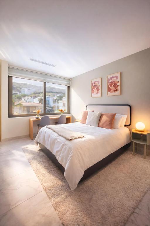Premier Twin Suite with Exclusive Rooftop - 4