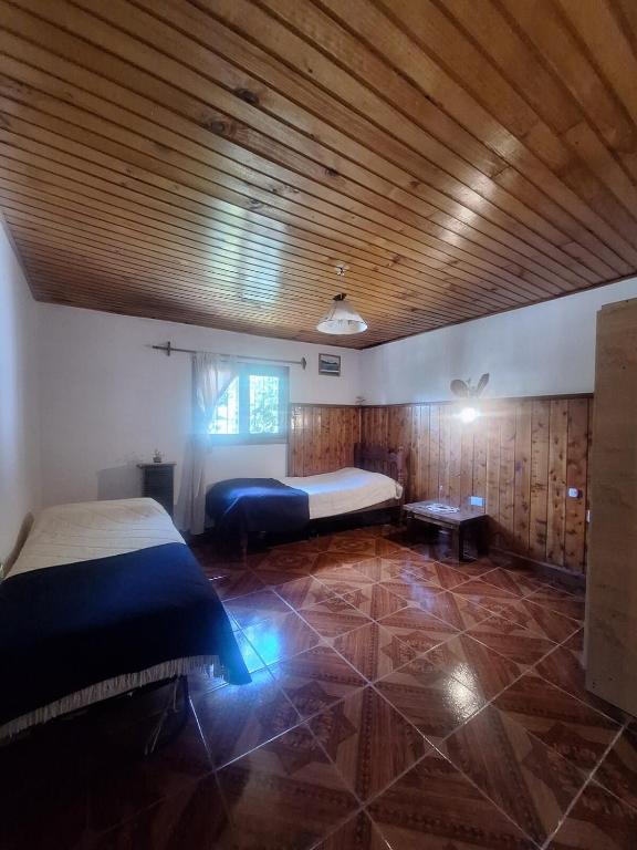 Casa amplia cerca del centro Con jardin parrilla y parking - 3