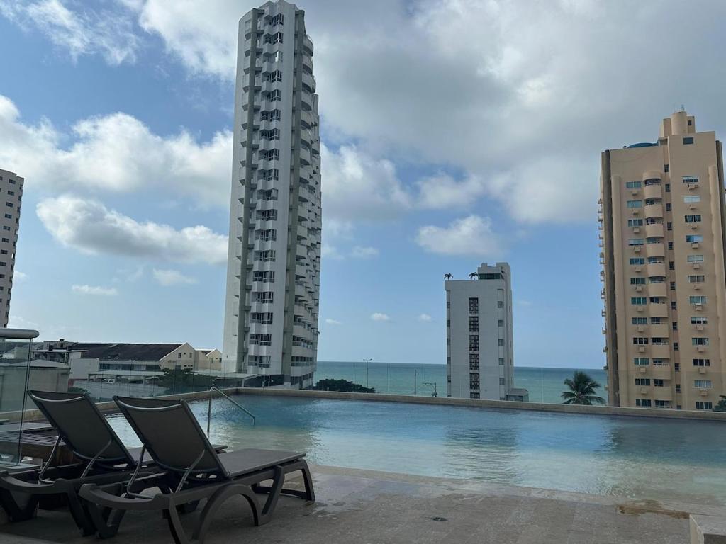 Espectacular apartamento vista al centro y al Mar - 3
