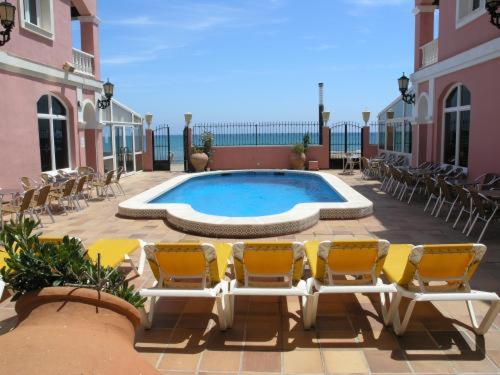 Lloyds Beach Club Photo 46