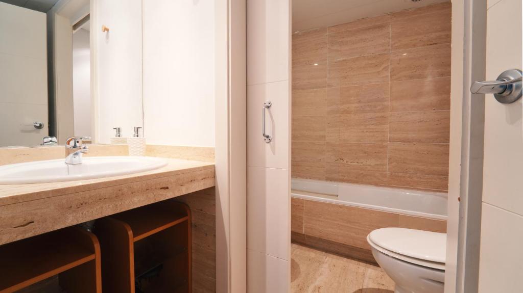 SeaHomes Vacations - Sabanell Dreamplace apt with PKG - 5