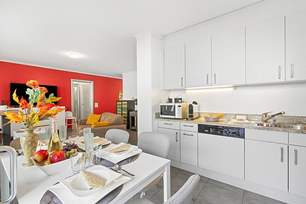 Locarno Centro Apartment 2BR with Private Garage - Happy Rentals - 5