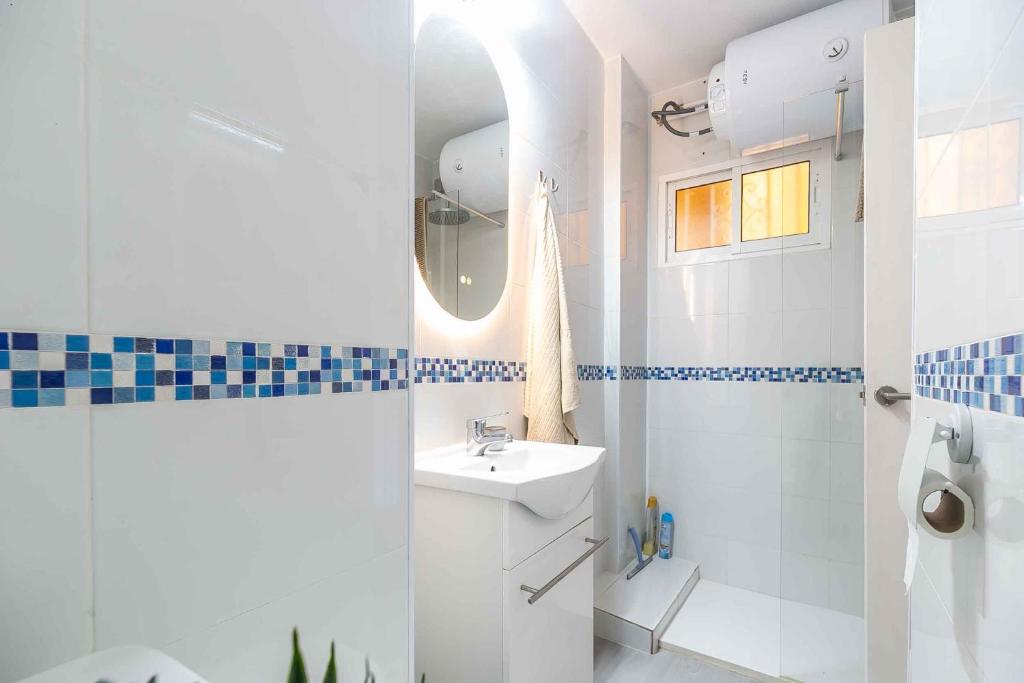Apartamento Benalmadena ideal renovado playa, piscina y centro - 5