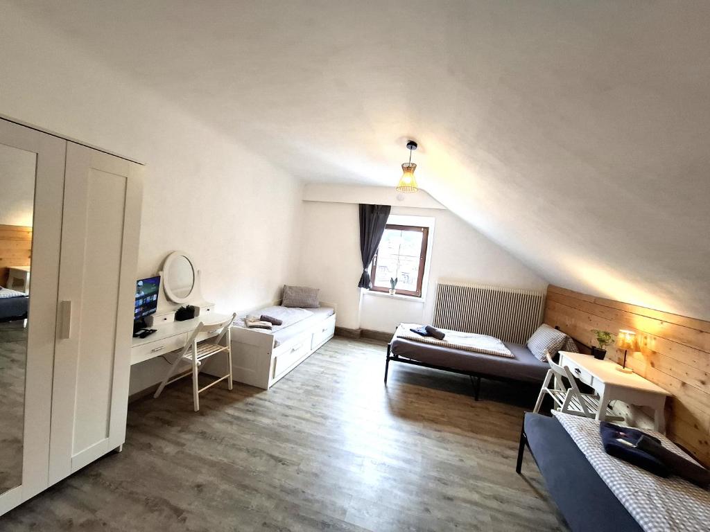 Raben Apartment Leoben Donawitz nahe voestalpine, Monteurunterkunft, Monteurzimmer in Monteurwohnung, Langzeitaufenthalte für Handwerker, Monteure und Arbeiter - 3