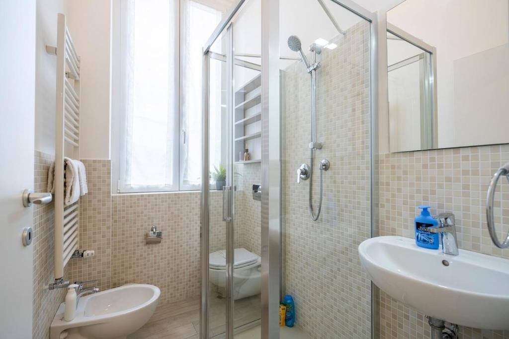 Bright & Stylish Florence Apt 10 from SMN - 3