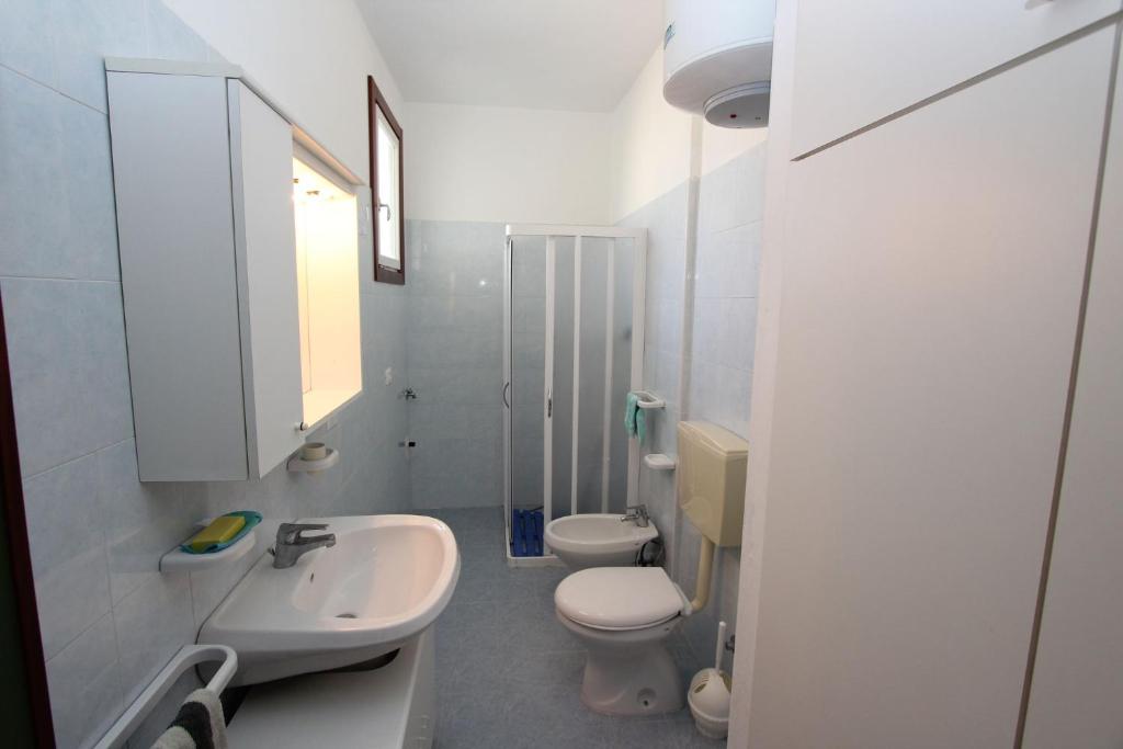 Comfy flat by the beach - 5
