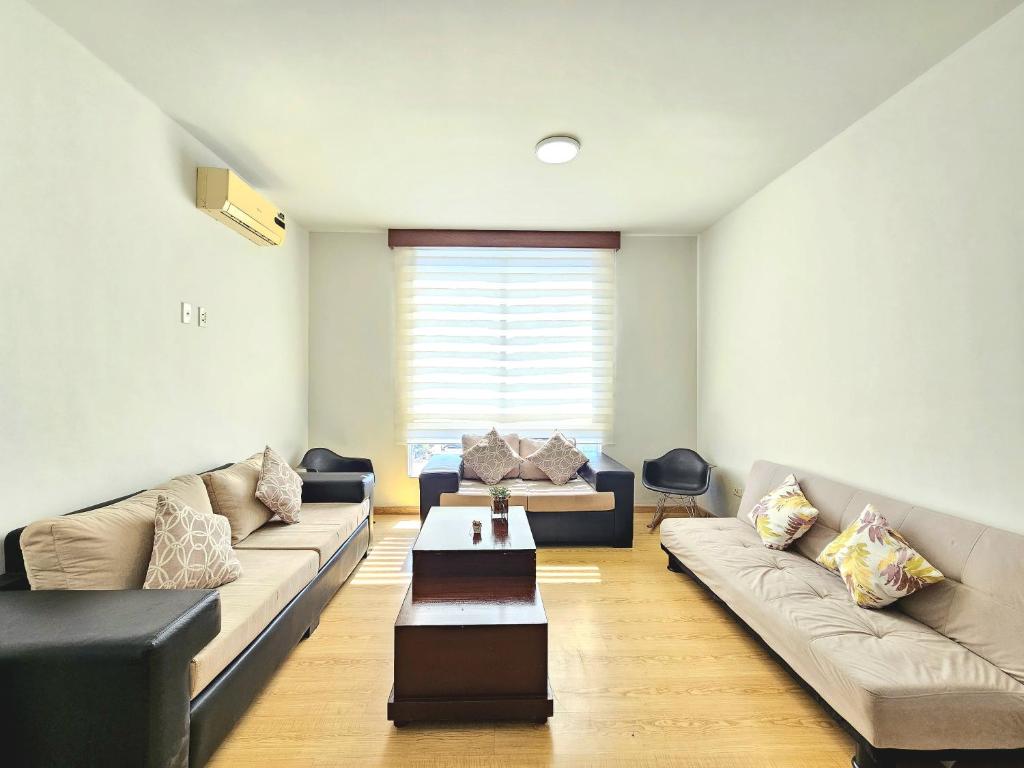 Precioso Departamento de Dos Habitaciones en Pleno Centro de la Ciudad - 2