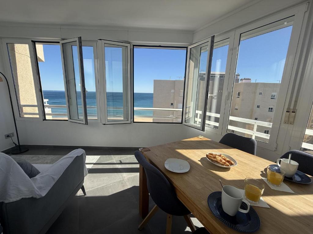 Urbanova primera línea 2 hab con piscina y vistas al mar by Turihome - 5