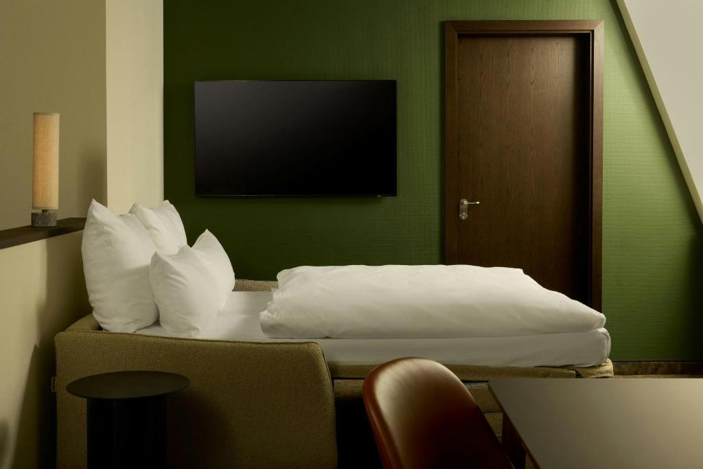 The Cloud One Frankfurt-Metropolitan — Hotel rooms in Frankfurt am Main, Hesse