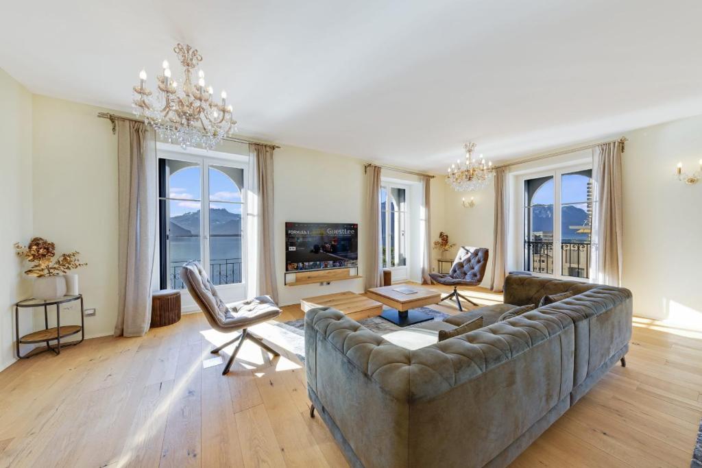 Modern 3-Bedroom Lakeview Apartment in Montreux by GuestLee - 1