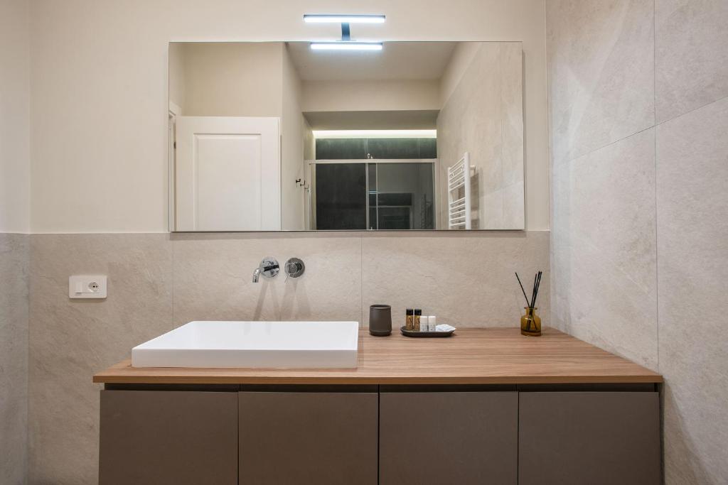 Roma Mazzini Signature - 5