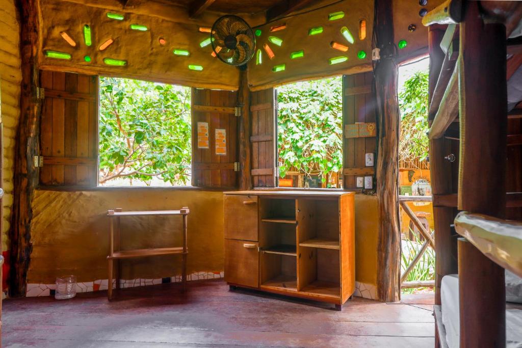 Raizes Eco Hostel