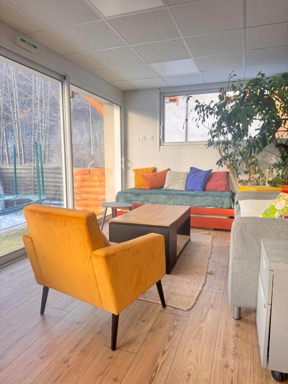 Large Family cosy Apartment Near Slopes with 3 Parking Spaces - 3