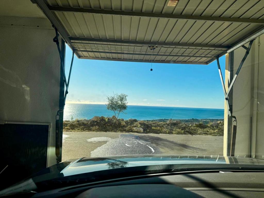 Duplex avec Jacuzzi, piscine, terrasses et vues a 180º sur la mer - 5