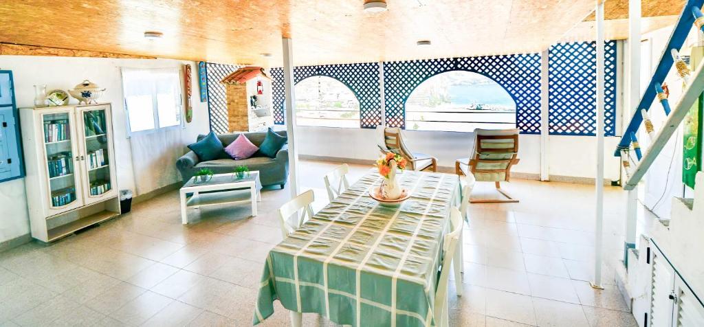Casa Rustica apartment with large terrace and sea view - 4