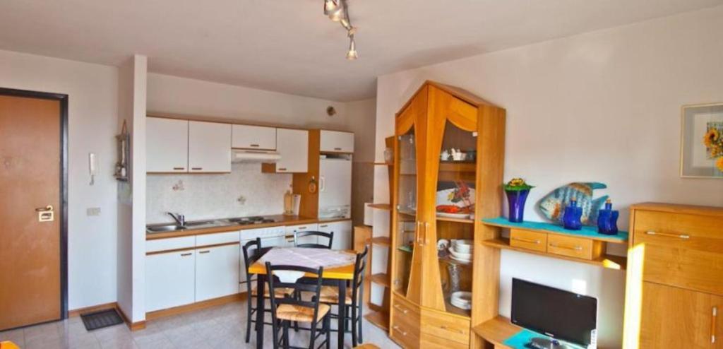 Cozy flat for four guests just steps from the sea - 2