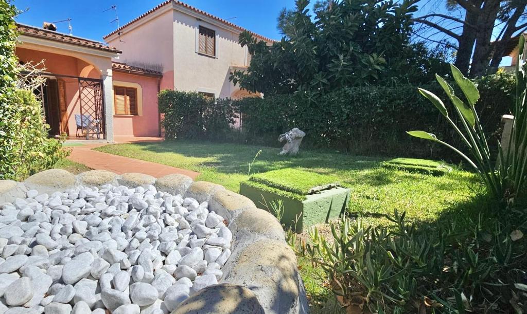 ISS Travel, Casa Lucky in San Teodoro just 500 mt from La Cinta beach - 3