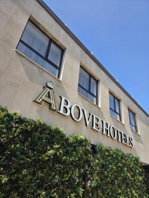 Above Hotels 객실 내부 전경