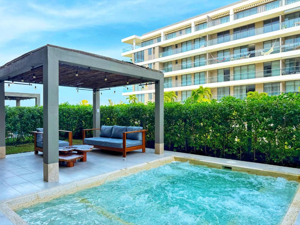 Exclusivo apartamento con Piscina Privada - 1