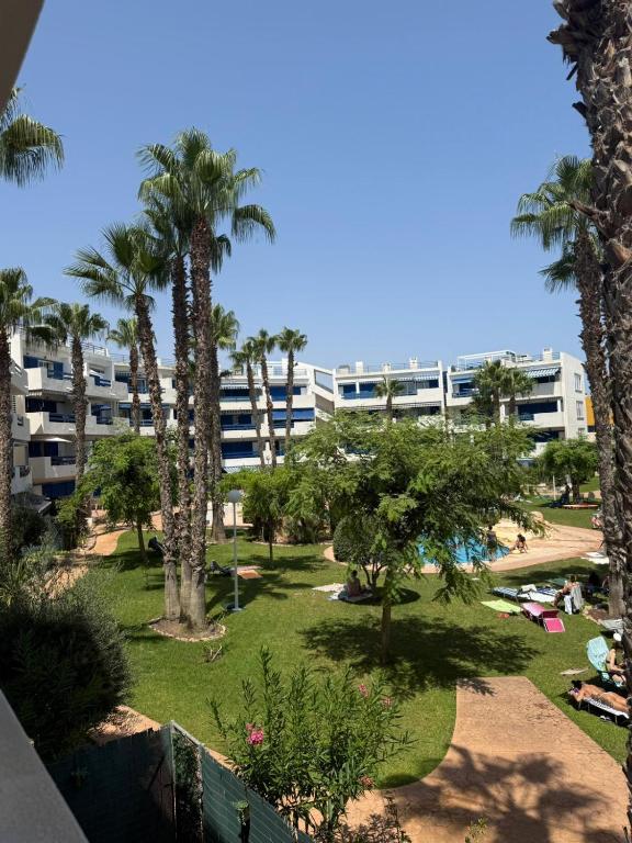 Maris Blue - La Calma - Pool & Garden View - 3