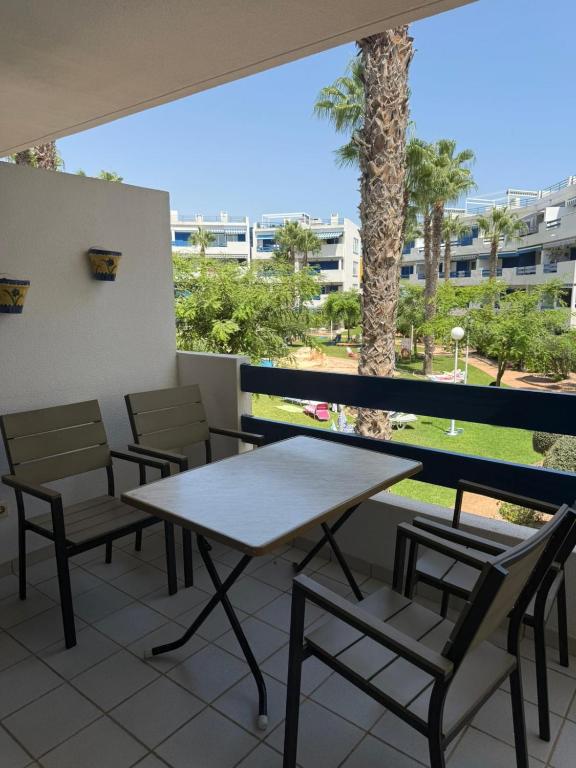 Maris Blue - La Calma - Pool & Garden View - 4