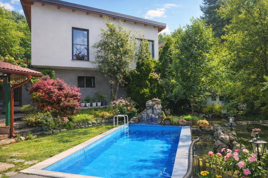 Sarajevo Hills-POOL&JACUZZI private garden Home-Near Old Town - 1