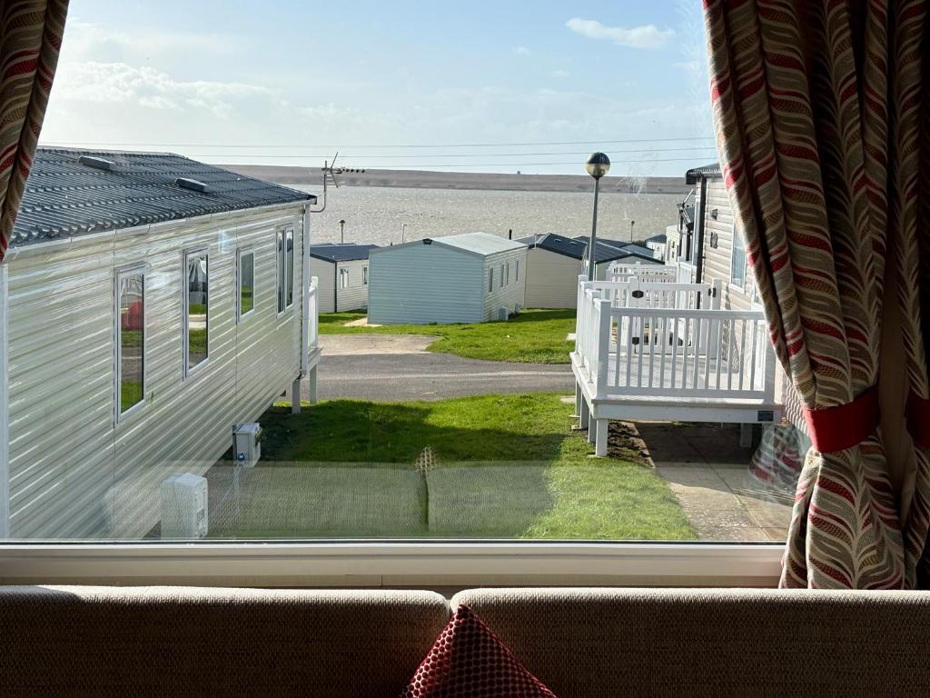 Chesil View Caravan Weymouth photo 5