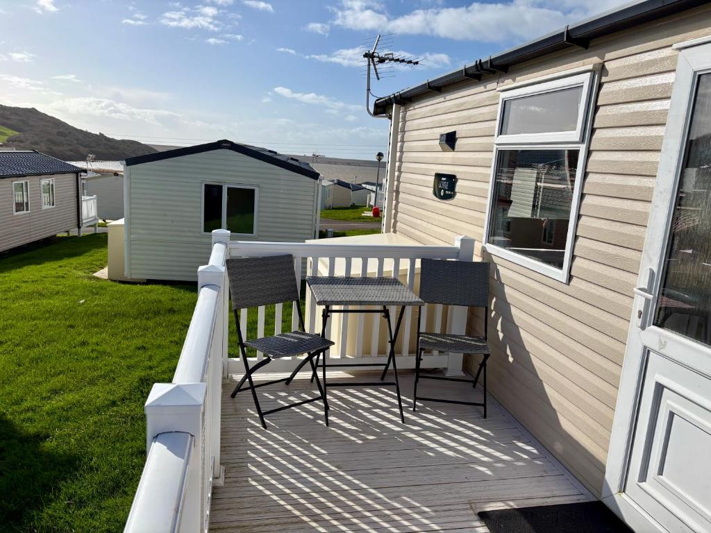 Chesil View Caravan Weymouth photo 8