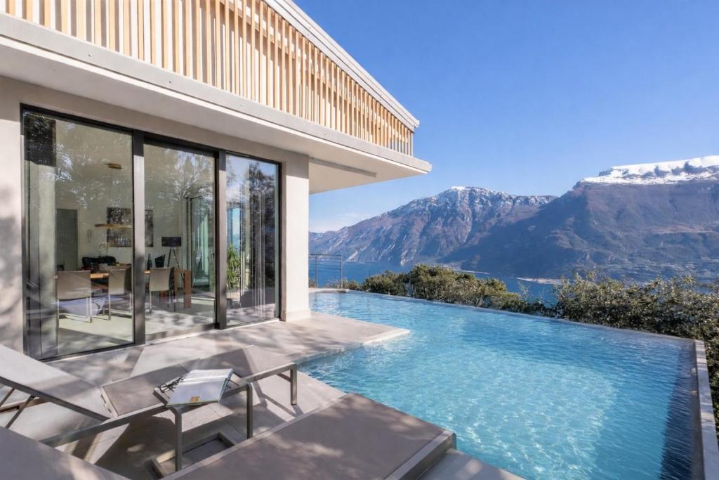 Villa Incanto Luxury with a panoramic pool - 1