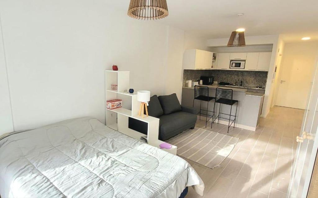 Departamento nuevo con amenities y pileta - 4