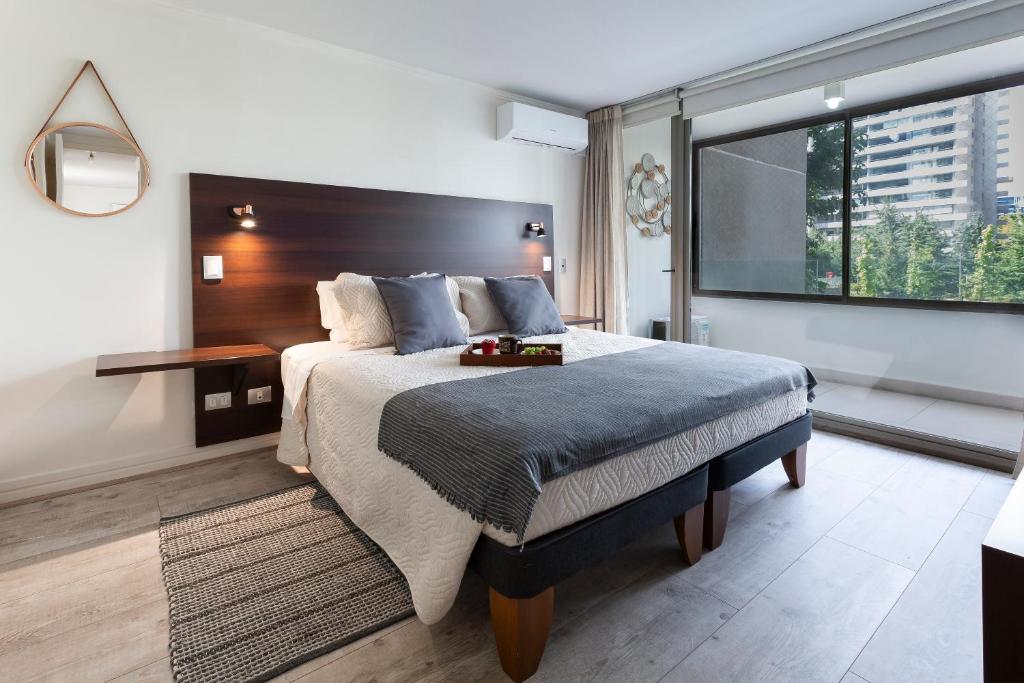 Apartamento a pasos del Parque Arauco con piscina en Las Condes - Aire acondicionado - 2