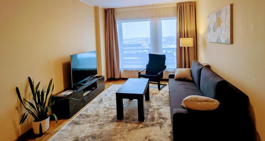 Shared lounge/TV area