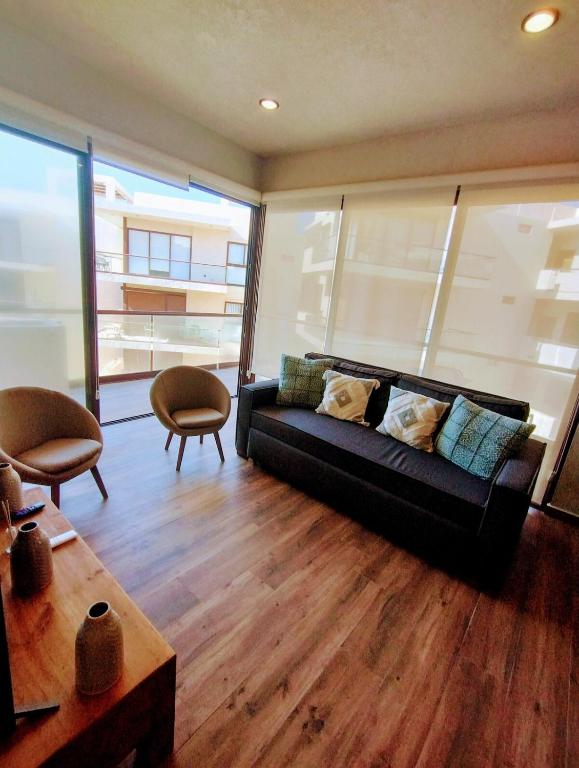 Beachfront apartment with private Jacuzzi - 5