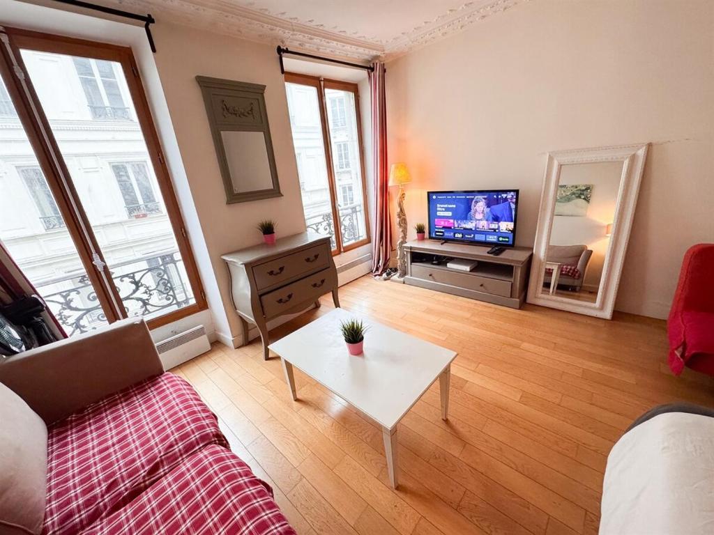 2 Charming flat in Heart of Paris near Louvre&Metro - 4