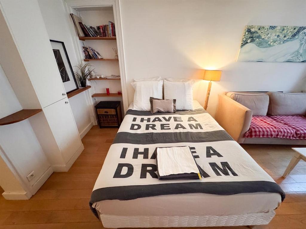 2 Charming flat in Heart of Paris near Louvre&Metro - 3