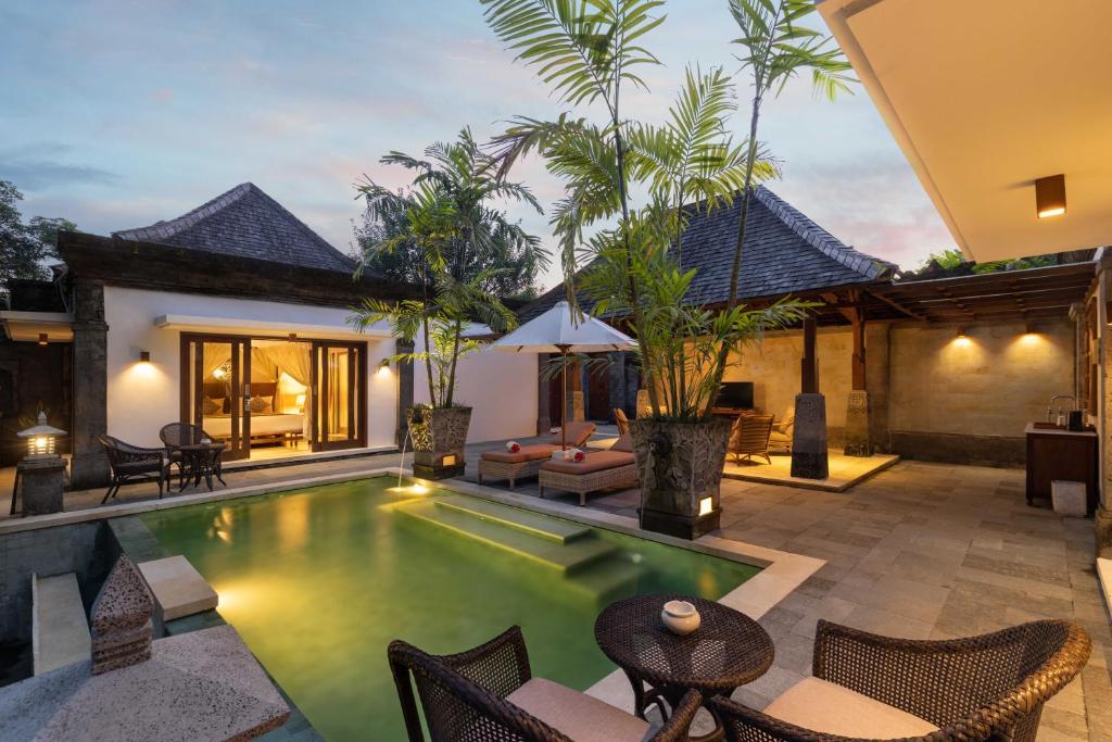 Great swimming pool