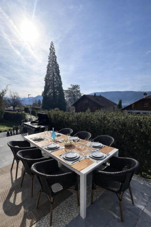 Maison vue lac avec jardin 5min à pied du lac - 1
