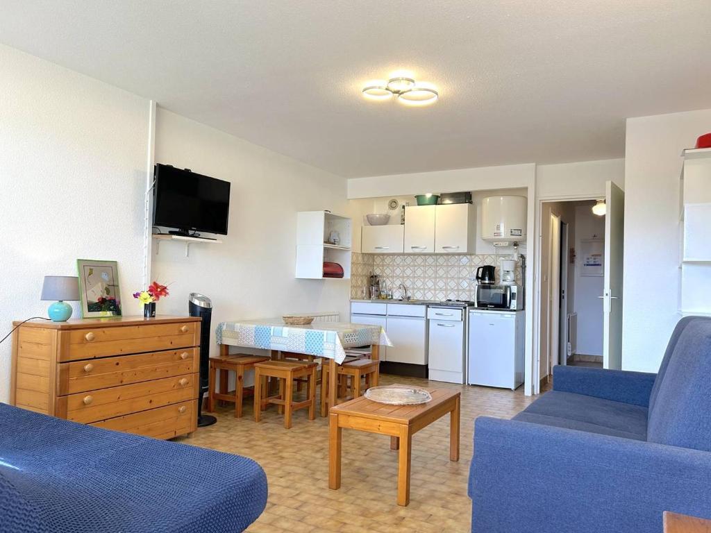 BO490-022 Appartement Studio coin nuit 4 couchages BORMES LES MIMOSAS - 5