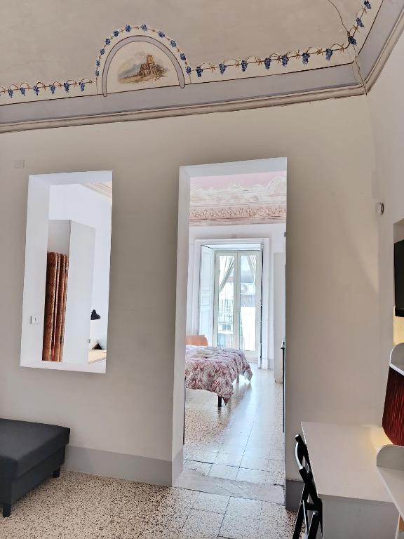 Fresco Apartment with Terrace - 1
